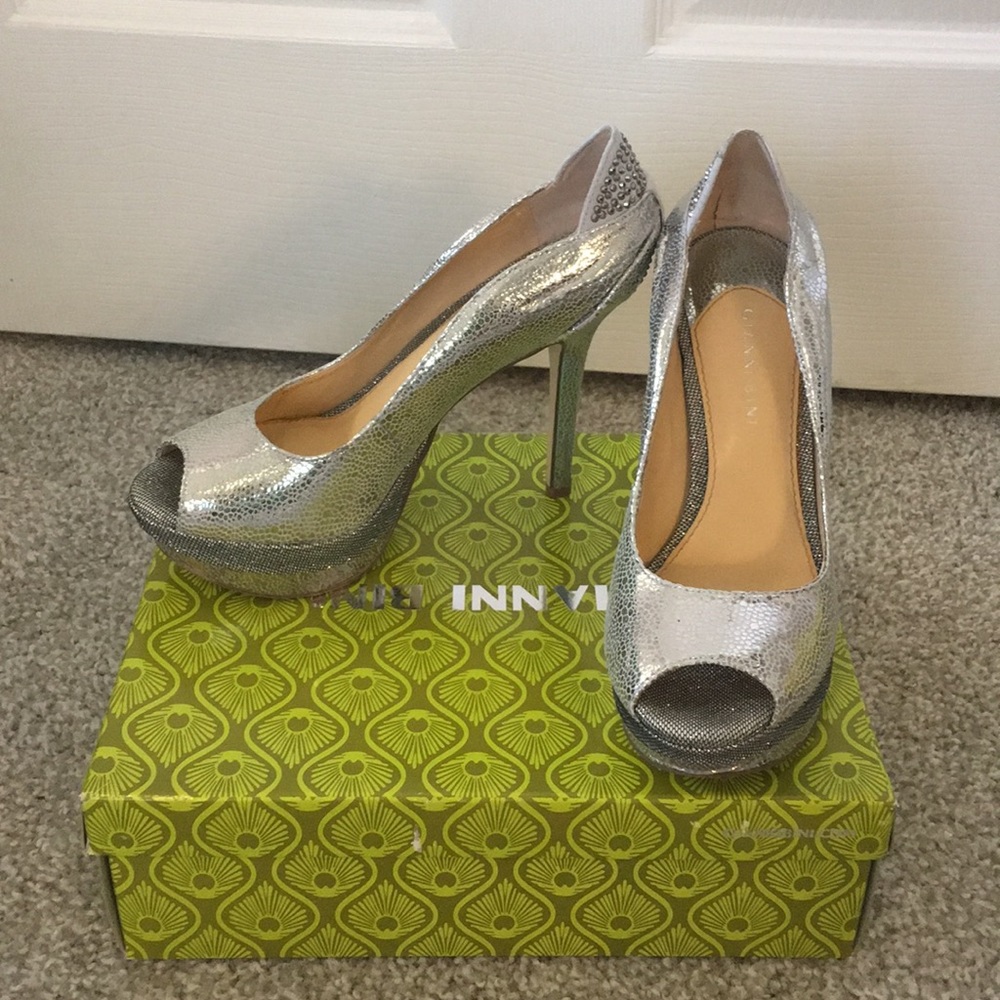 Gianni Bini Madison pump - Picture 2 of 8